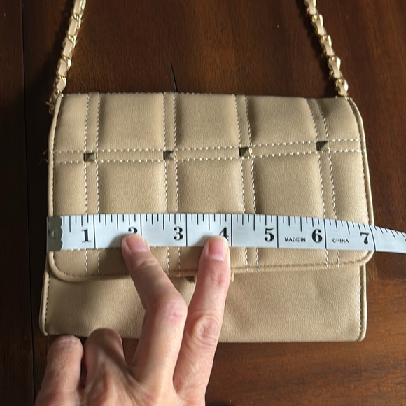 Purse - Picture 6 of 7